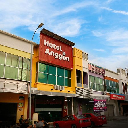 Anggun Hotel Seri Iskandar Exterior photo